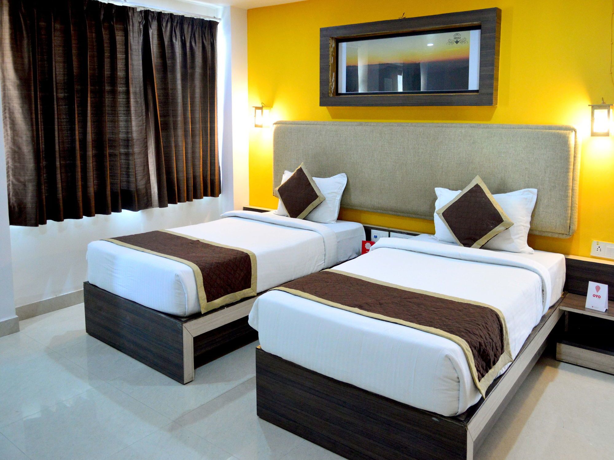 Фото Dodas Palace by ShriGo Hotels