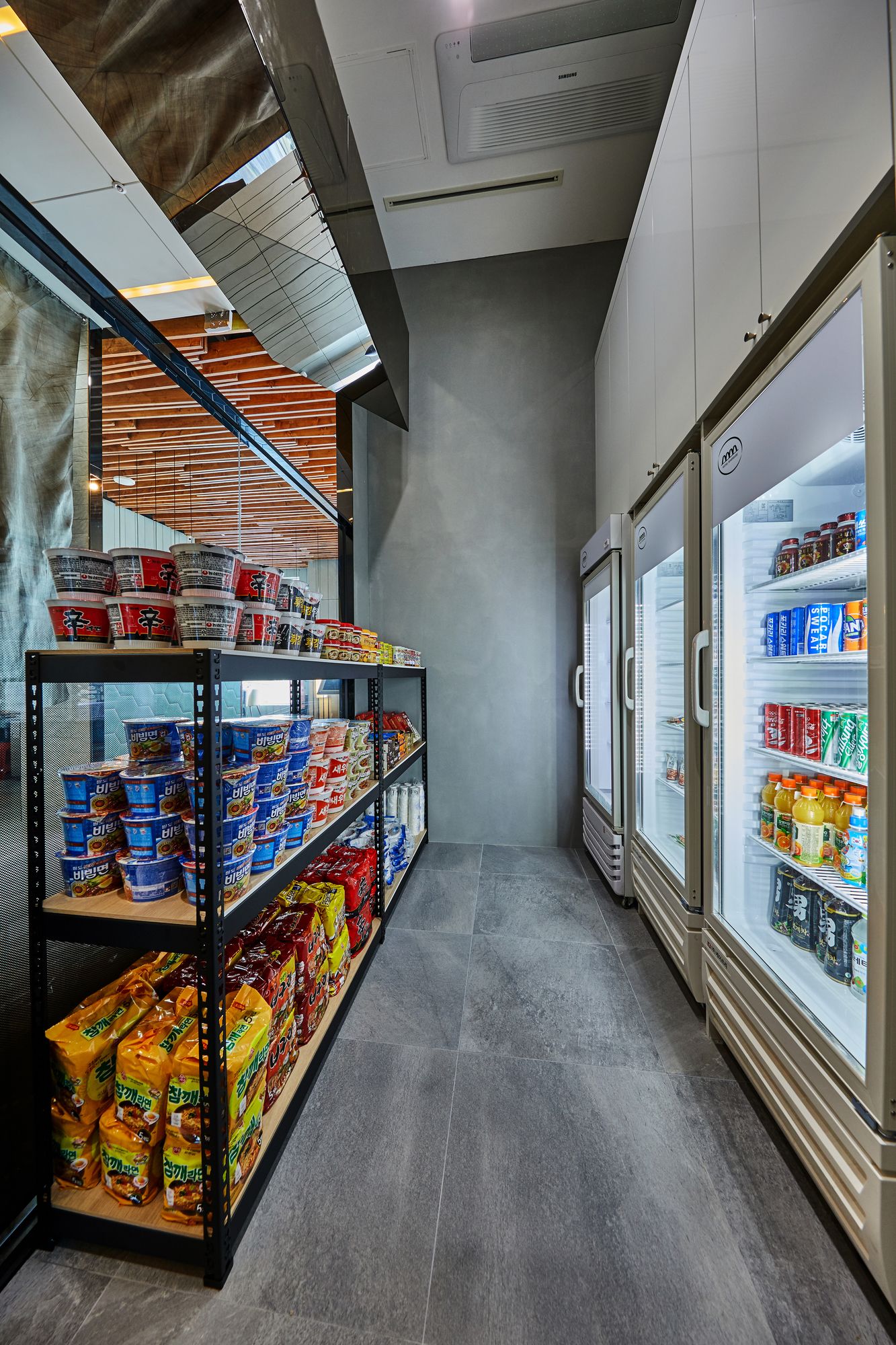 Фото Hotel Riverside