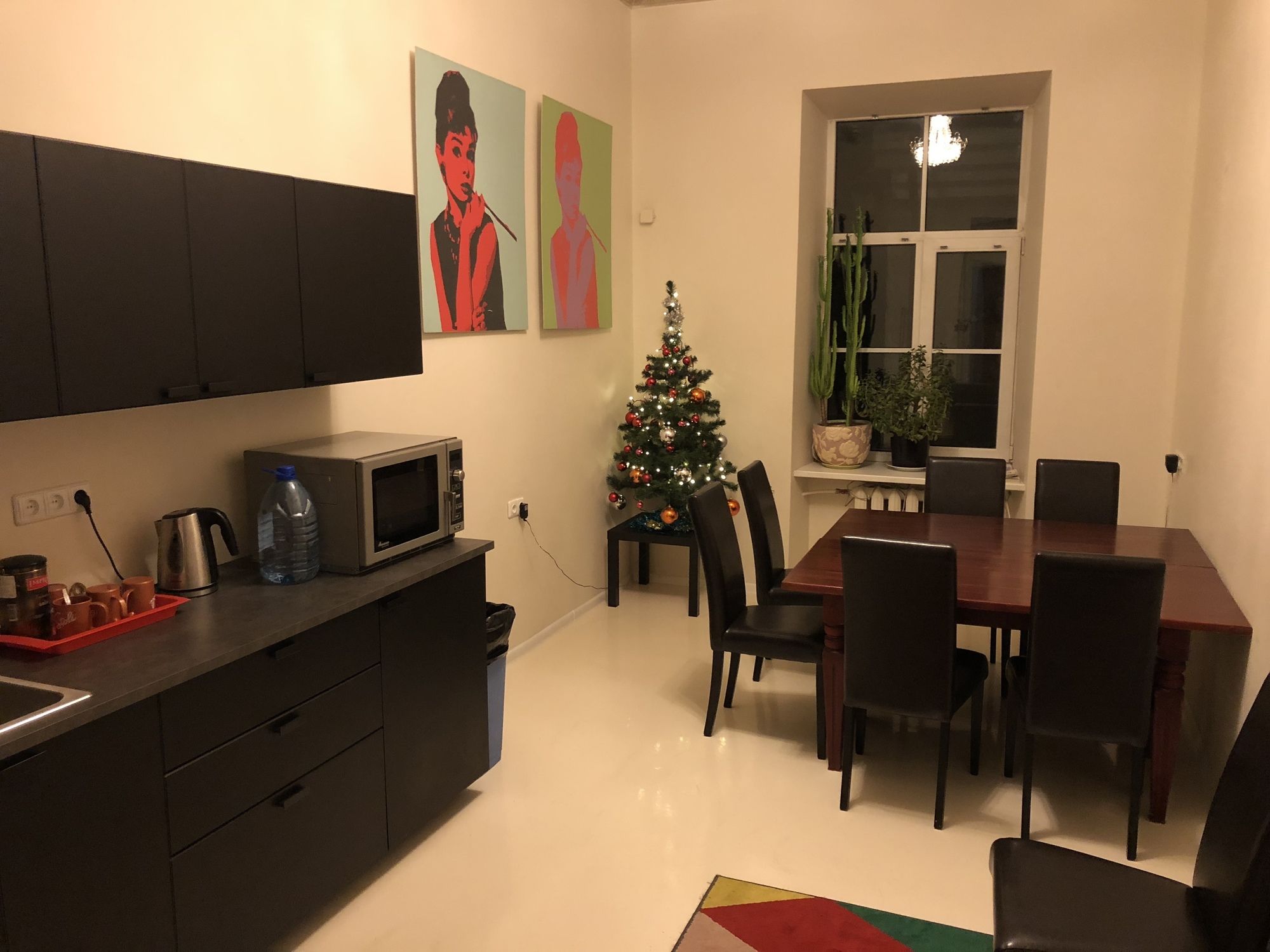 Фото Budget Central