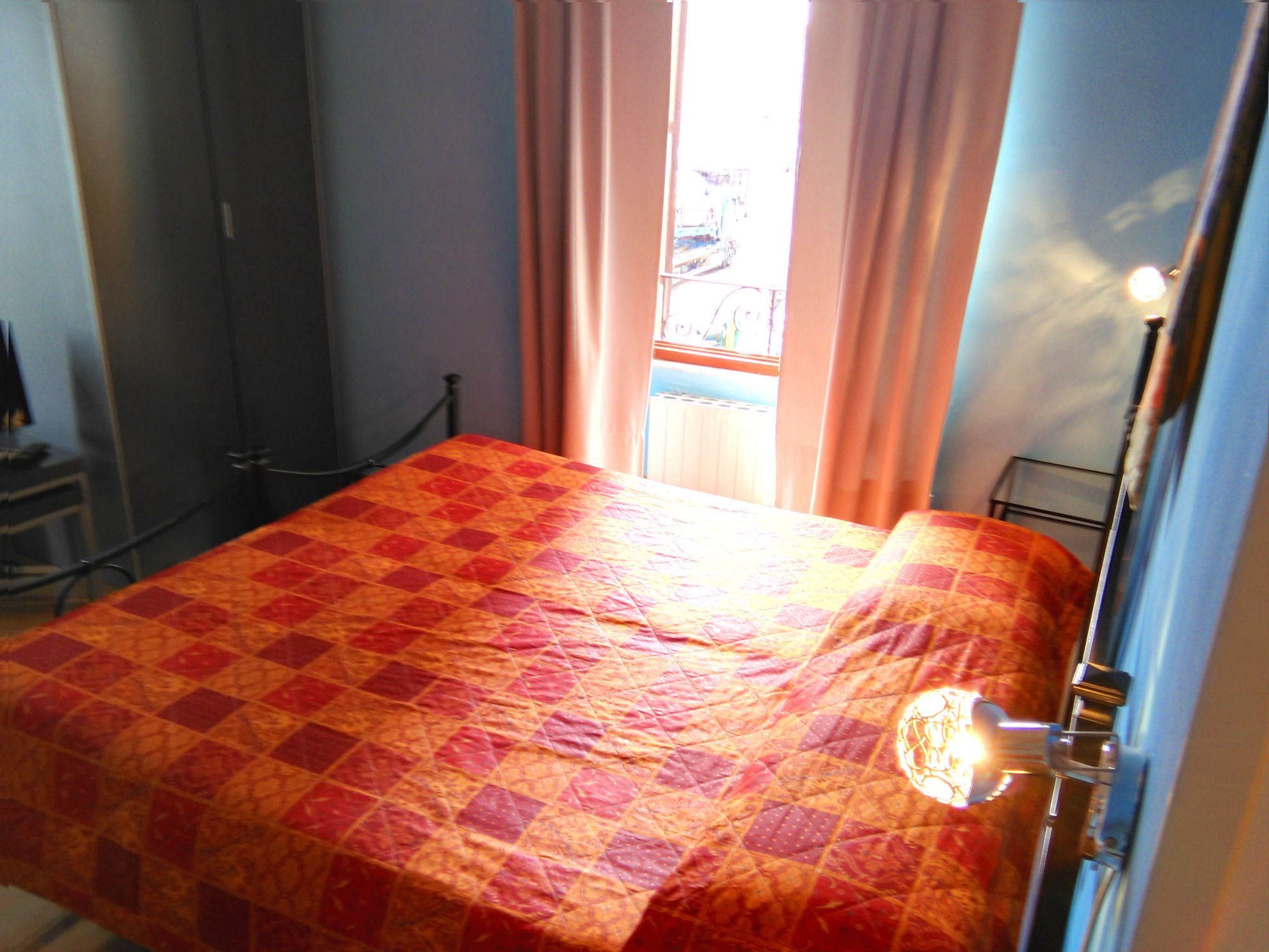 Фото B&b Basilica Square