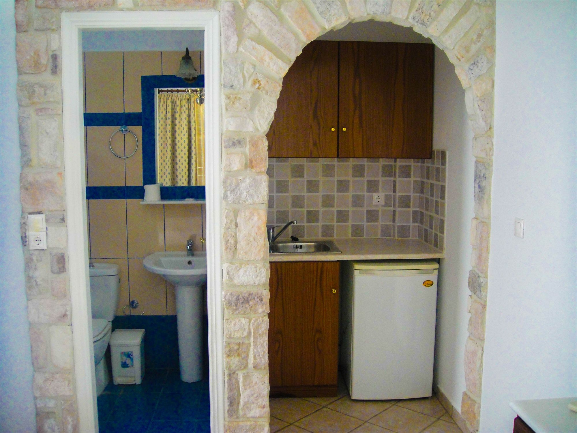 Фото Maistrali Studios & Apartments