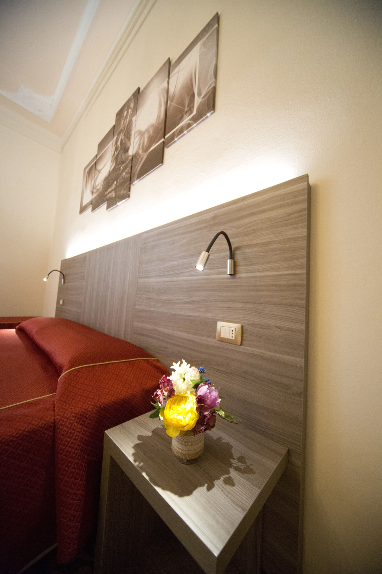 Фото Astrid Hotel