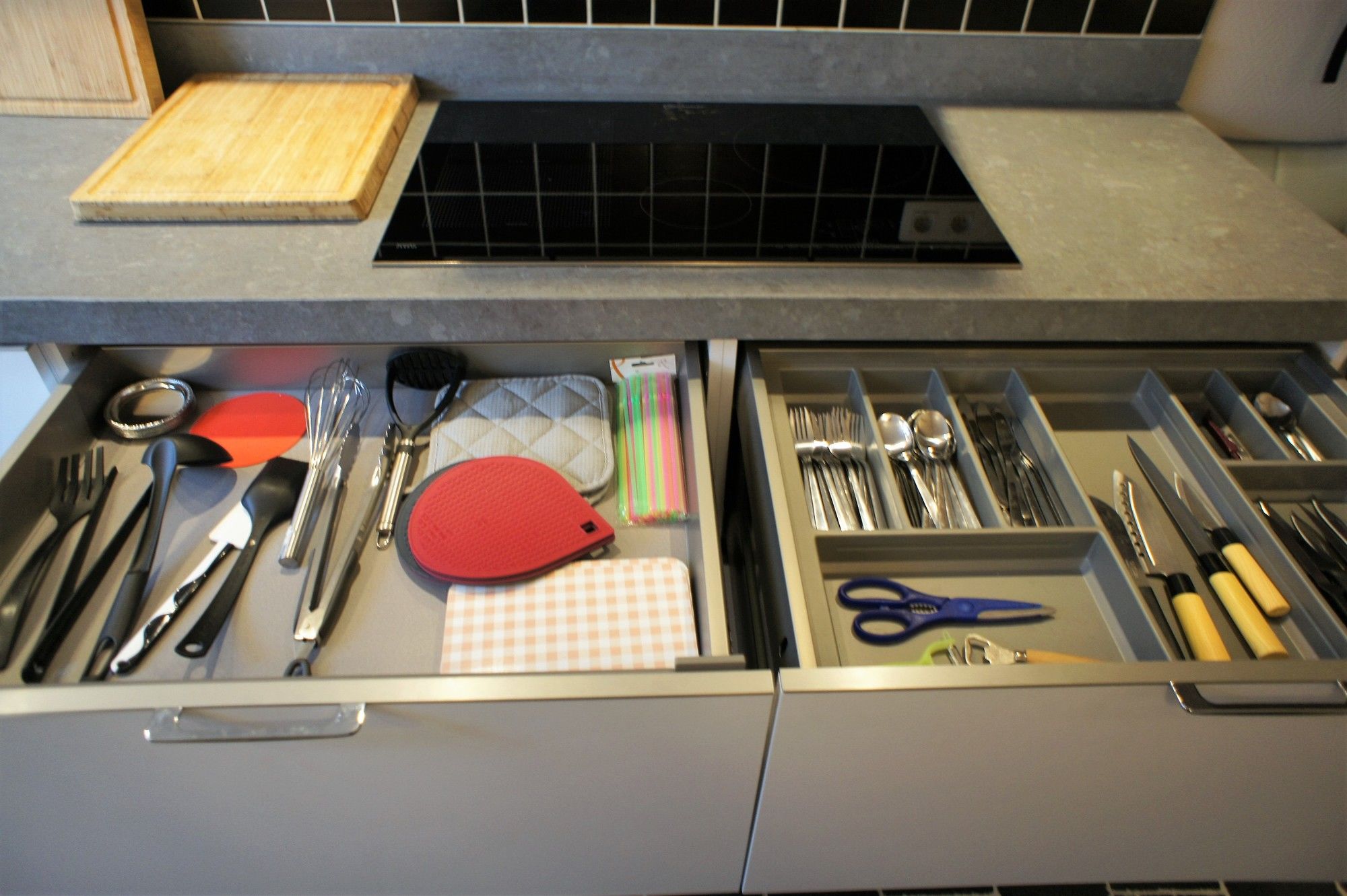 Фото J and R Brussels City Apartment