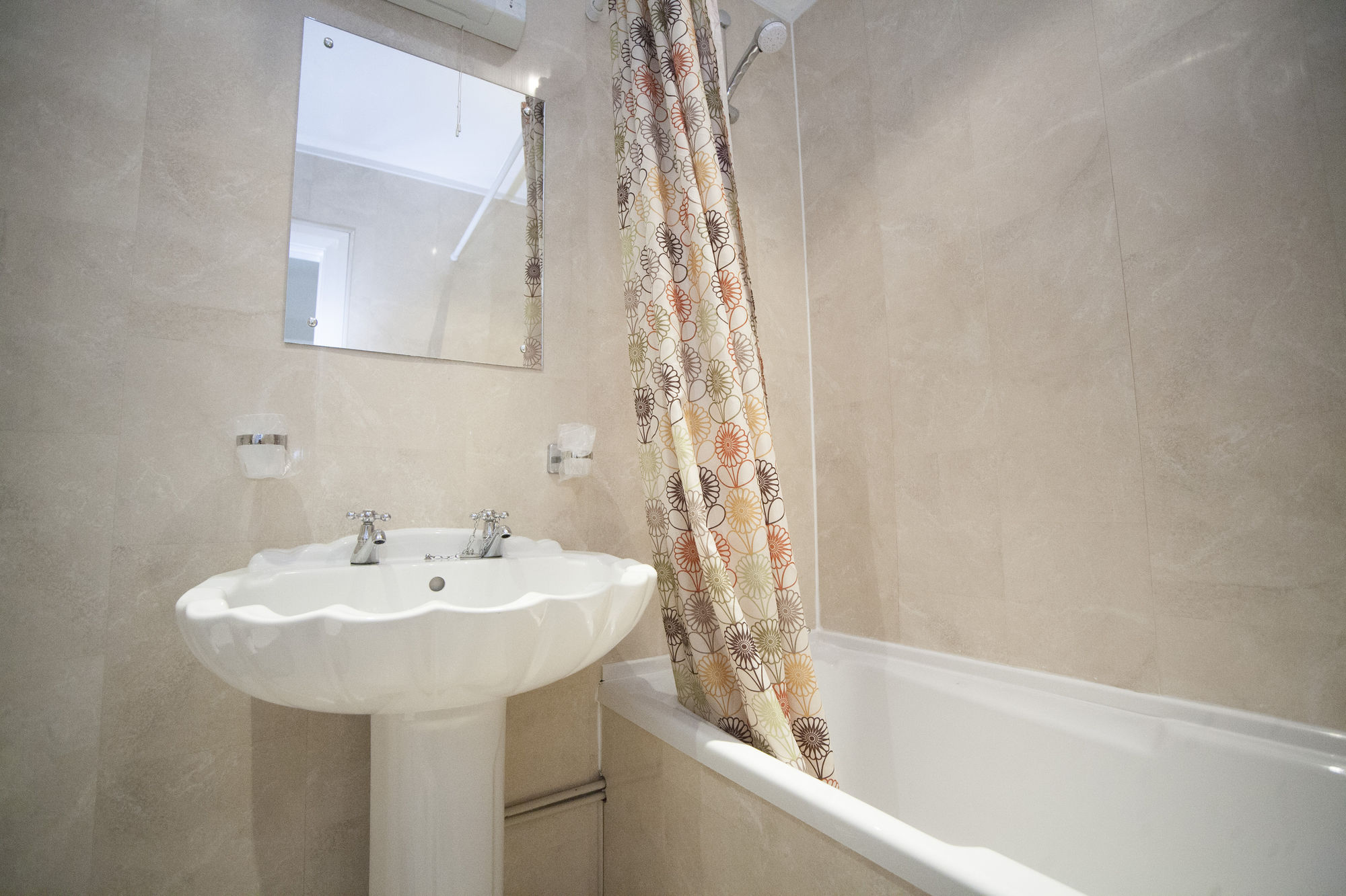 Фото The White Swan, Halifax