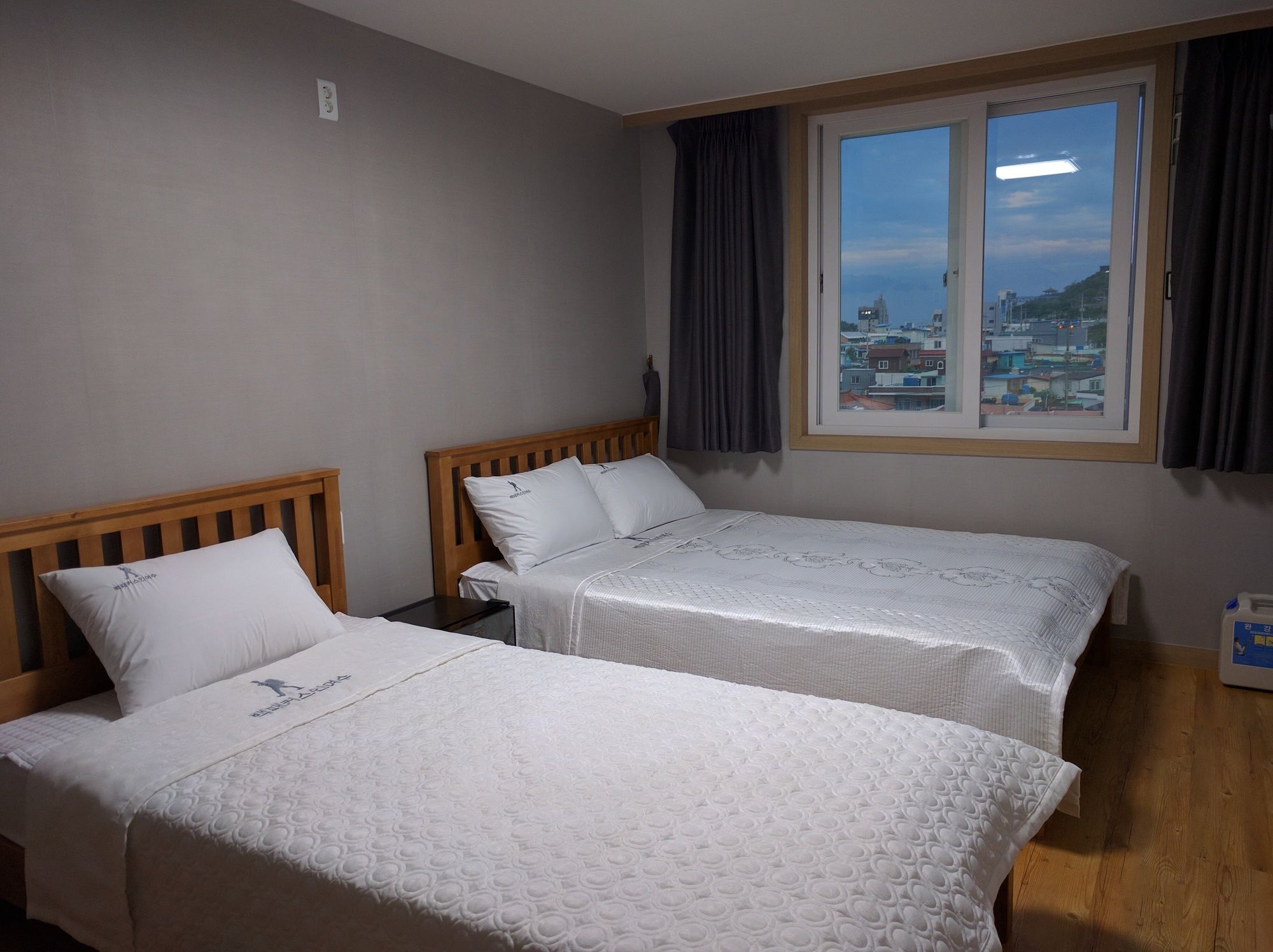 Фото Backpackers in Yeosu - Hostel