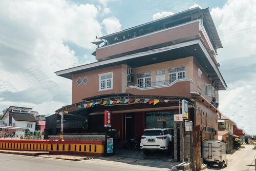 Гостиница Oyo 2010 Satria Guest House в Амбоне