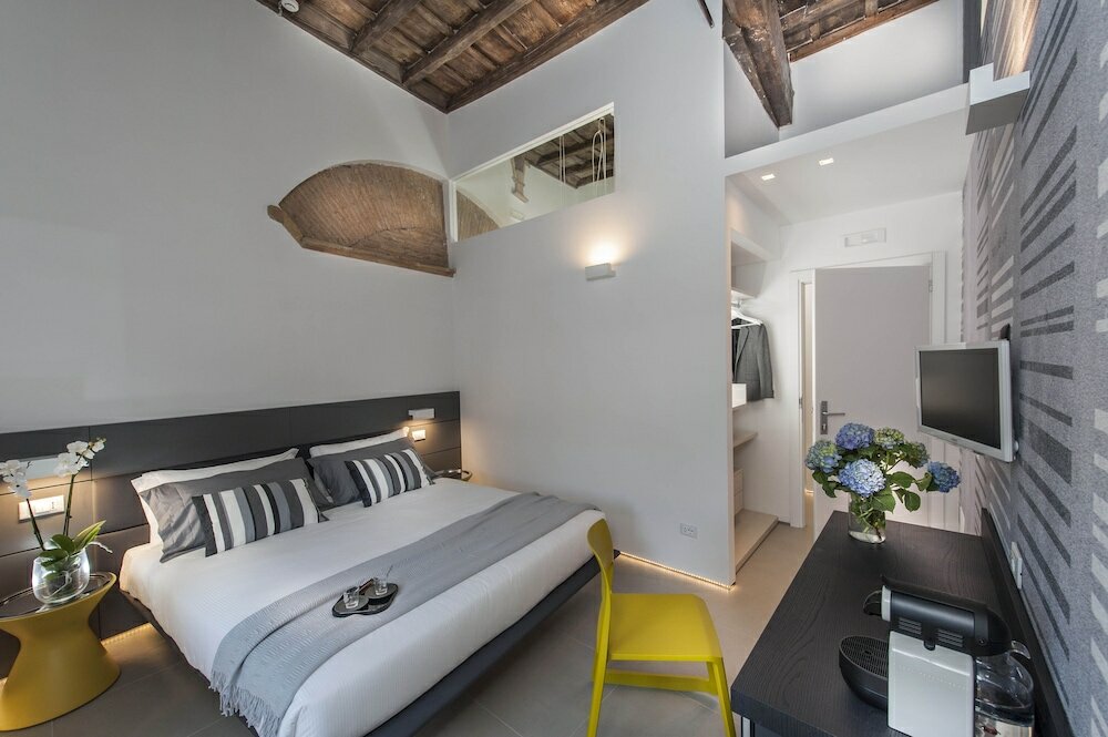 Фото First Floor