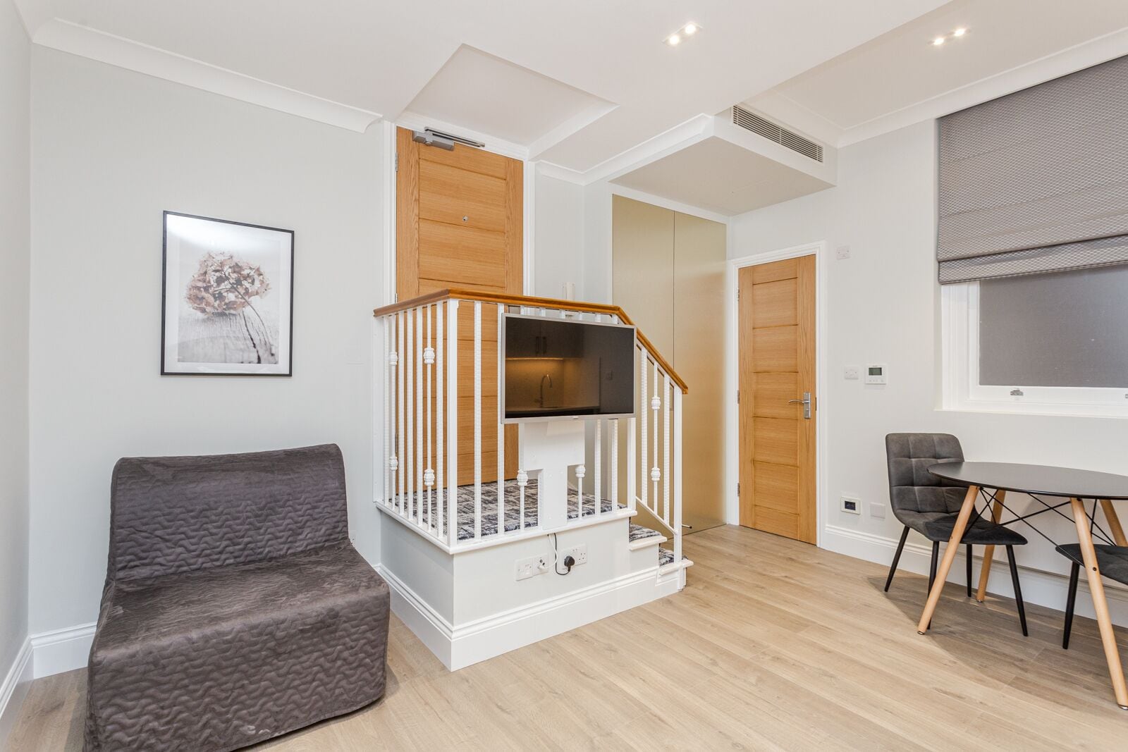 Фото Alexander Apartments