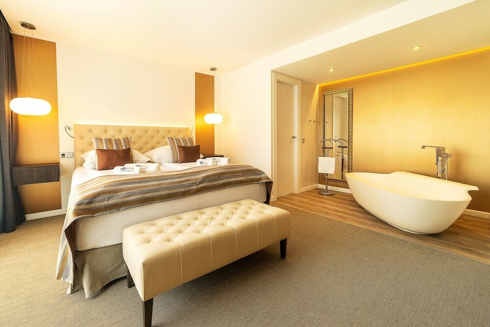 Фото Hotel The Sky – Adults Only