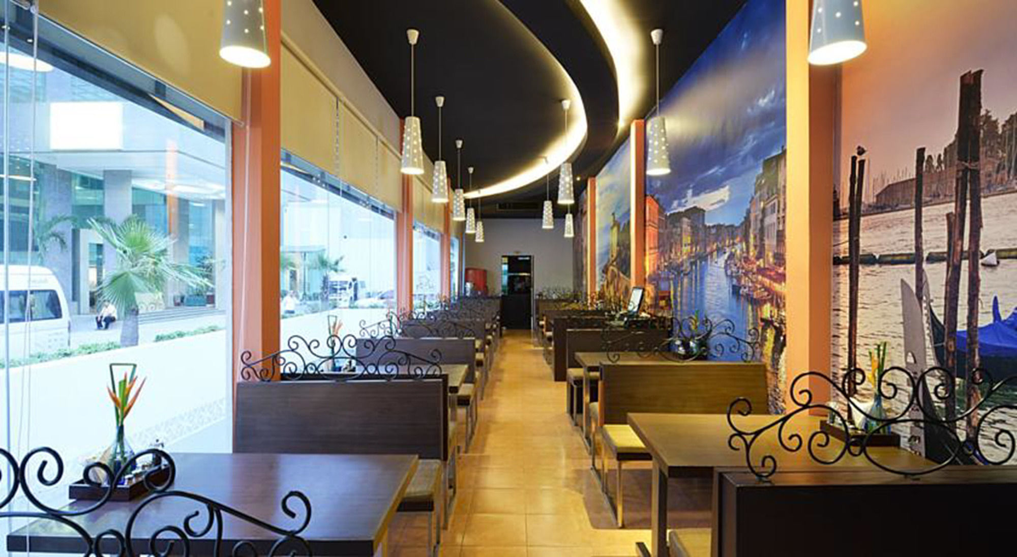 Фото Executive Club At Windsor