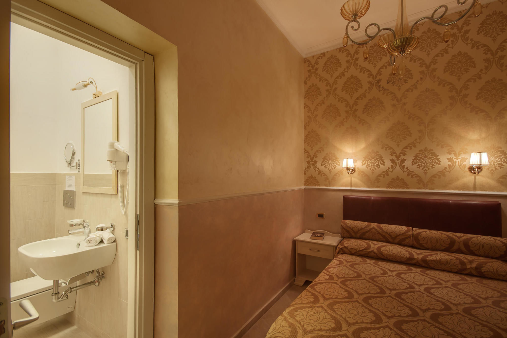 Фото Quality in Rome