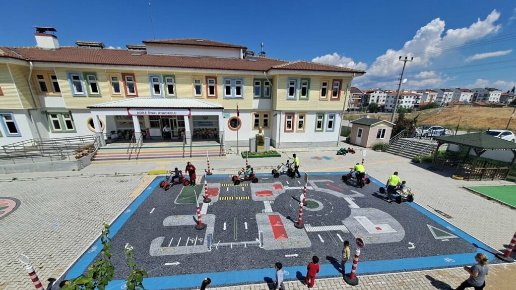 Kindergarten, nursery Adile Onal Kindergarten, Burdur, photo