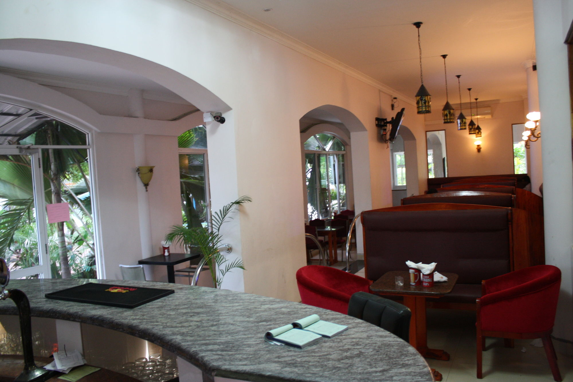 Фото Tilko Jaffna City Hotel