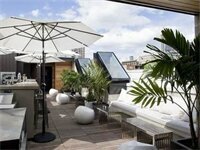 Гостиница The Beverley Hotel Queen West, Sonder