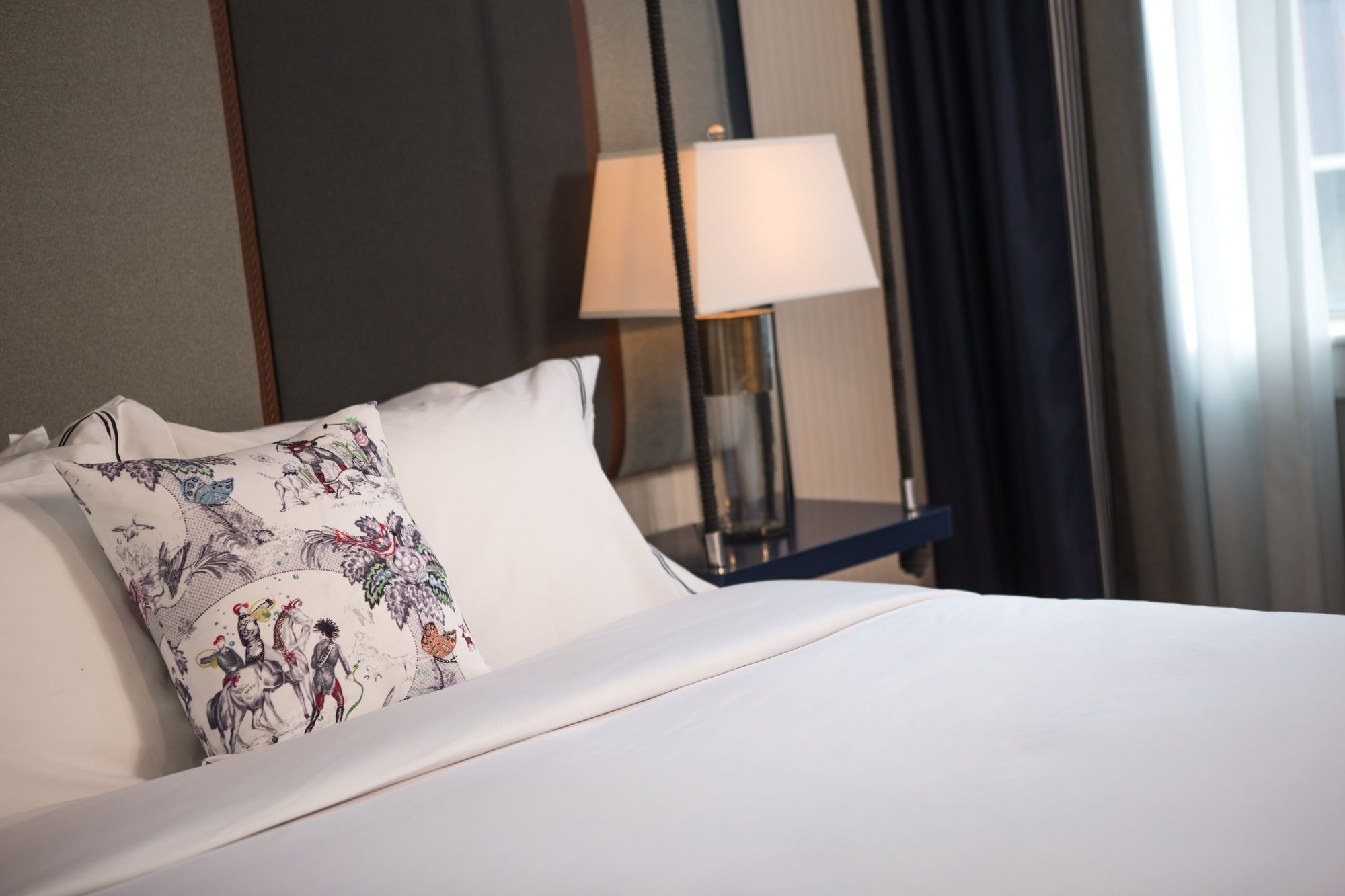 Фото Kimpton Cardinal Hotel, an IHG Hotel