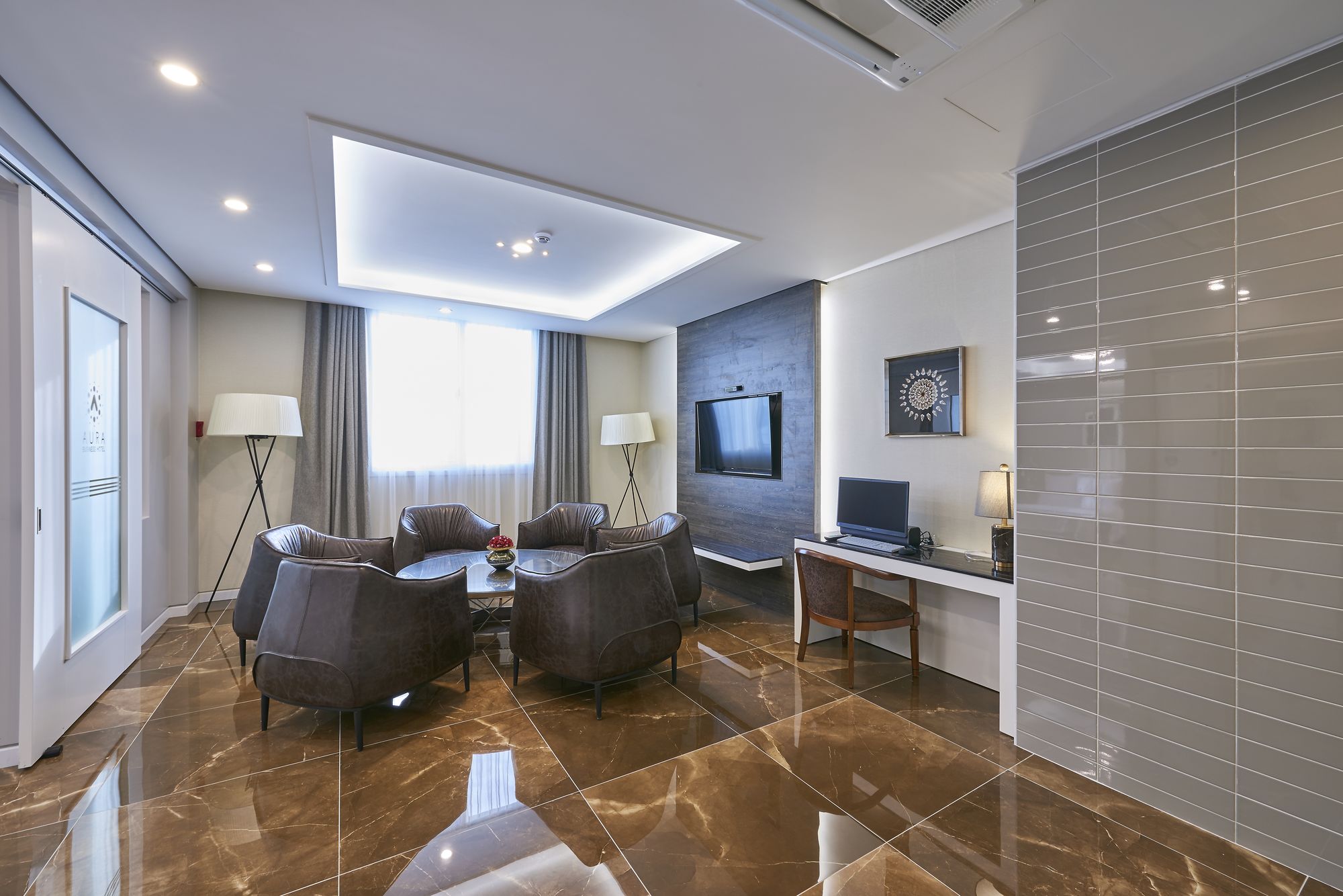 Фото Gwangju Aura Hotel