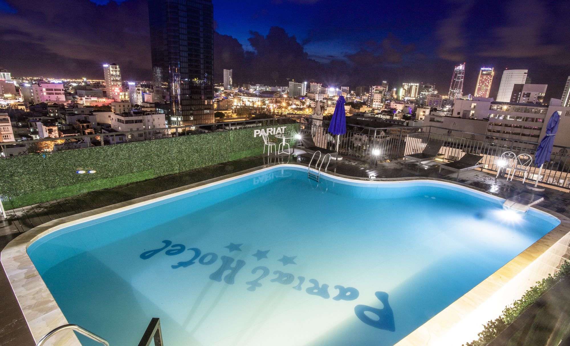 Фото Pariat River Front Hotel