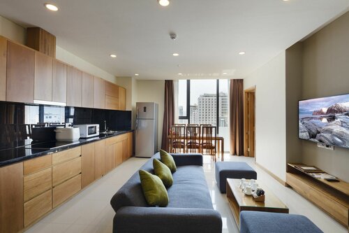 Гостиница Maple Hotel & Apartment в Нячанге