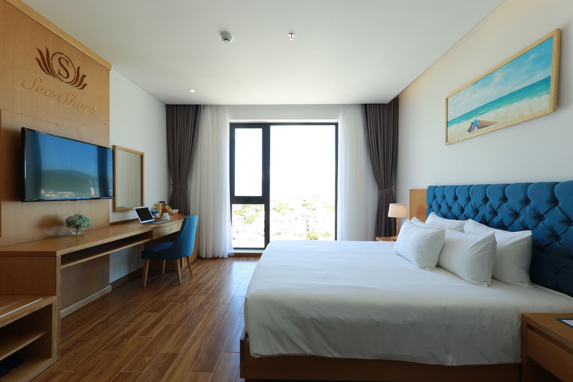 Фото Seashore Hotel & Apartment