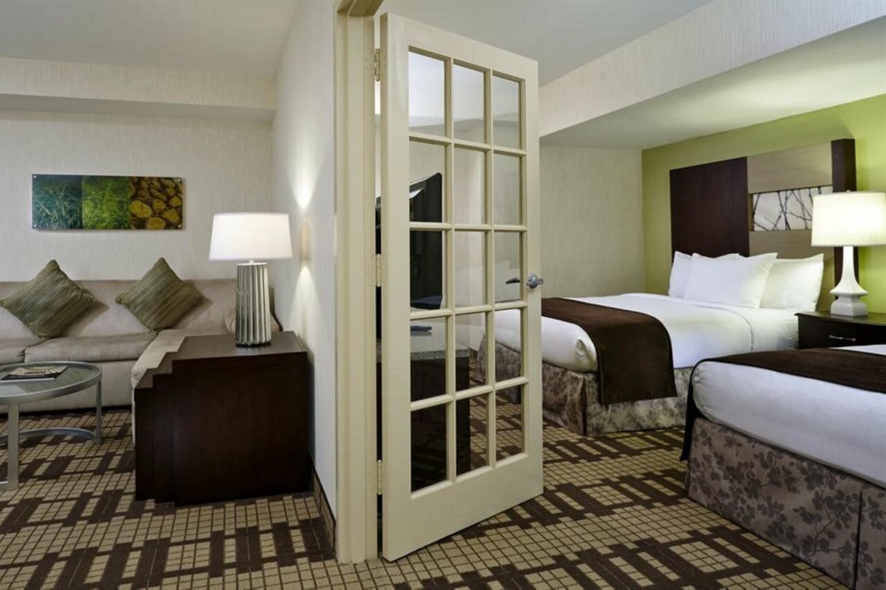 Фото Doubletree by Hilton Washington Dc/Silver Spring