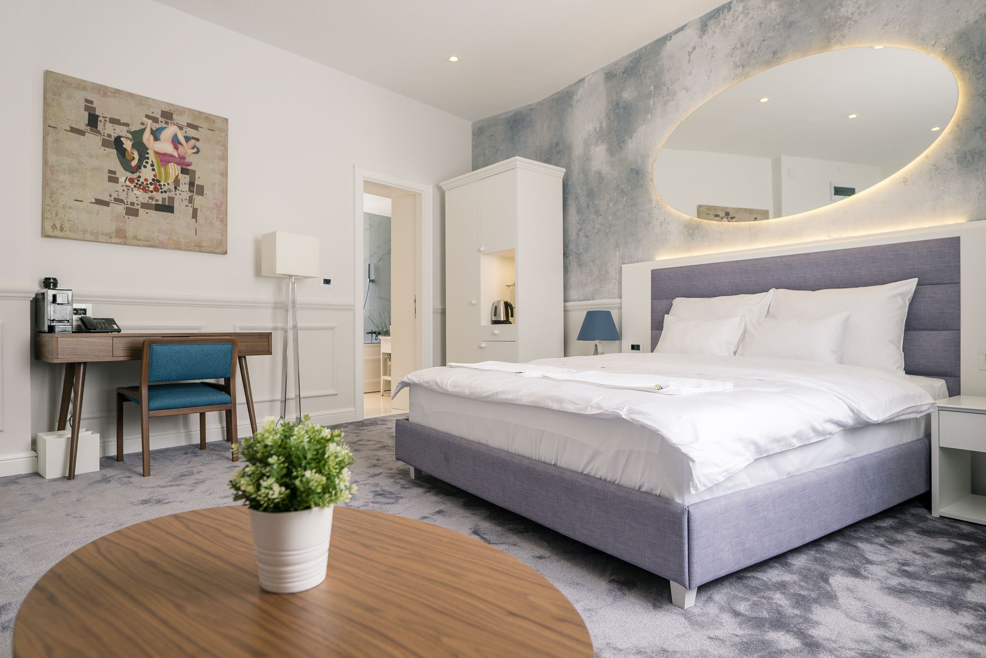 Фото Public House Hotel