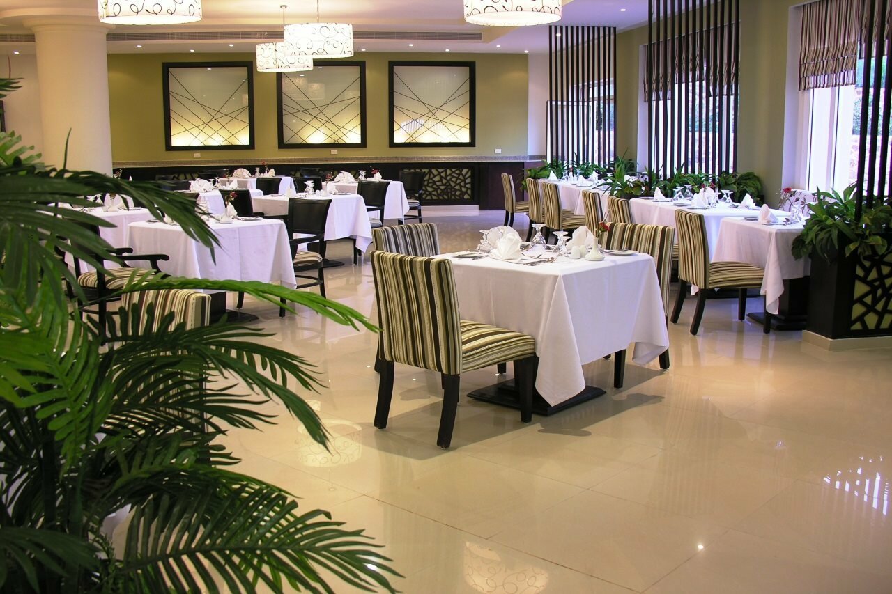 Фото Pyramisa Sunset Pearl Hotel & Apartments