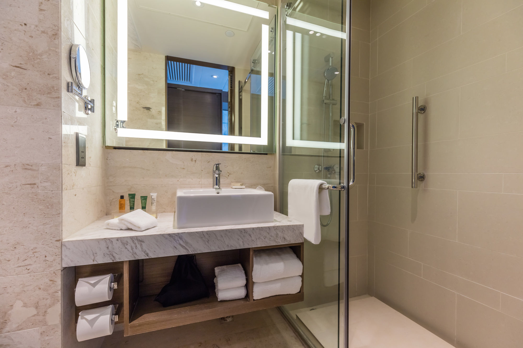 Фото Hilton Garden Inn Hong Kong Mongkok