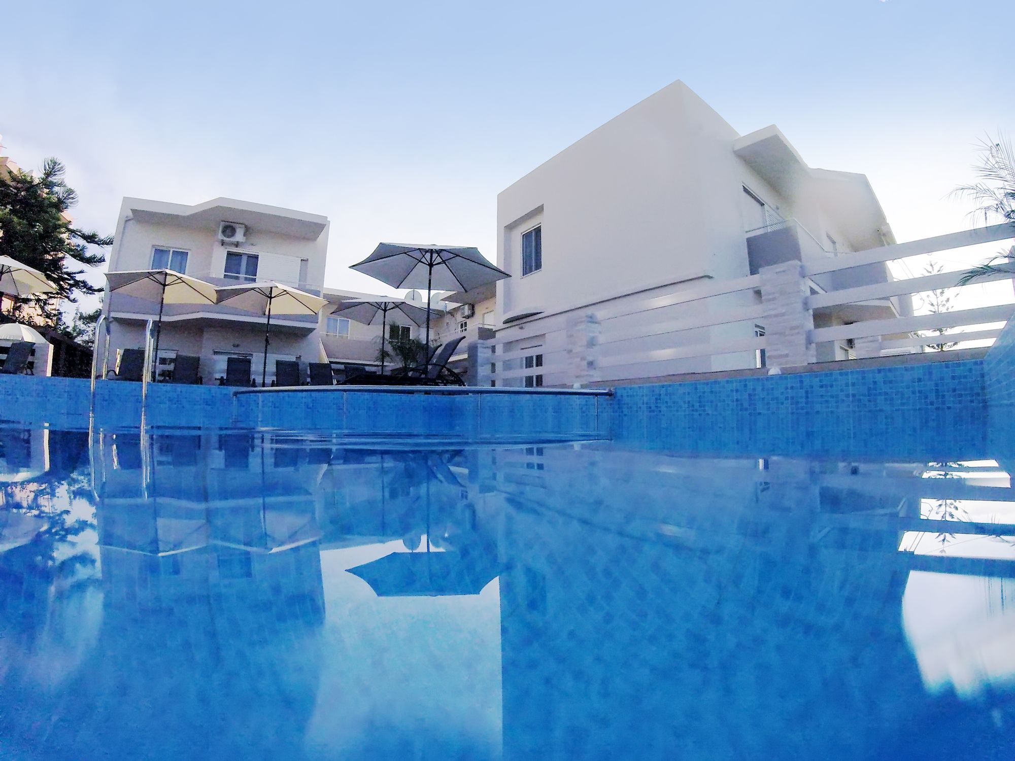 Фото Naiades Luxury Apartments