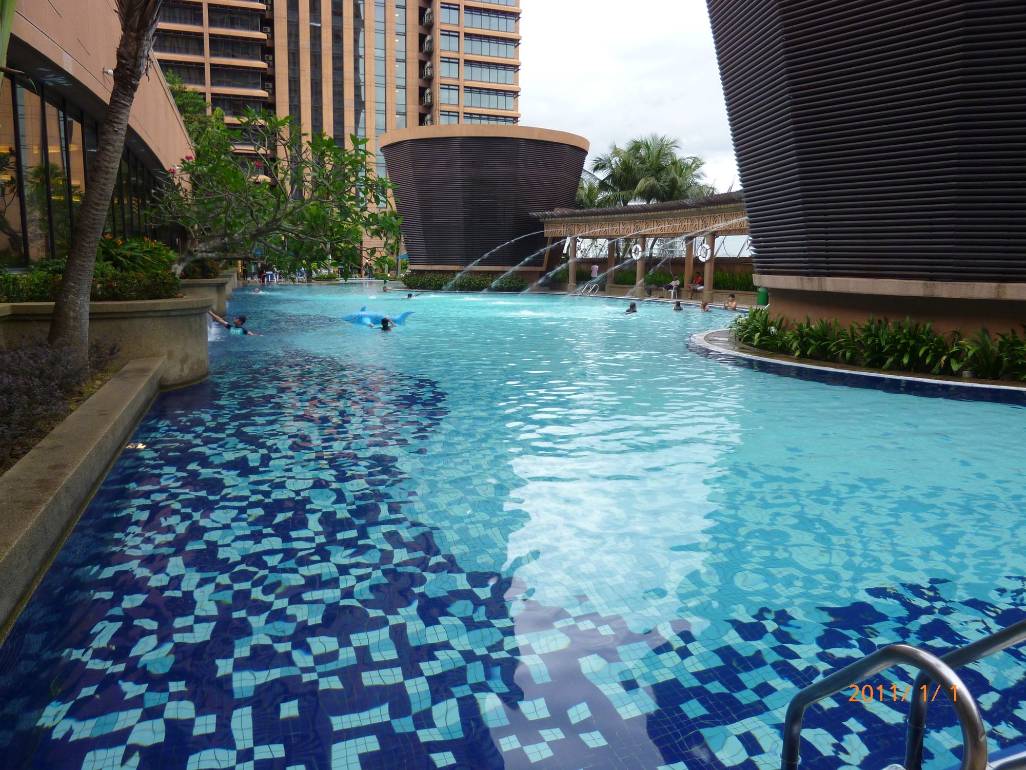 Фото отеля 1