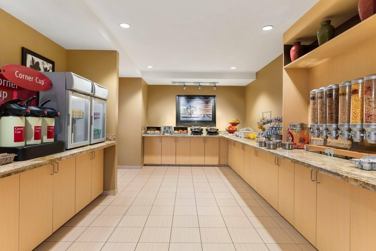 Фото TownePlace Suites by Marriott Denver Airport at Gateway Park