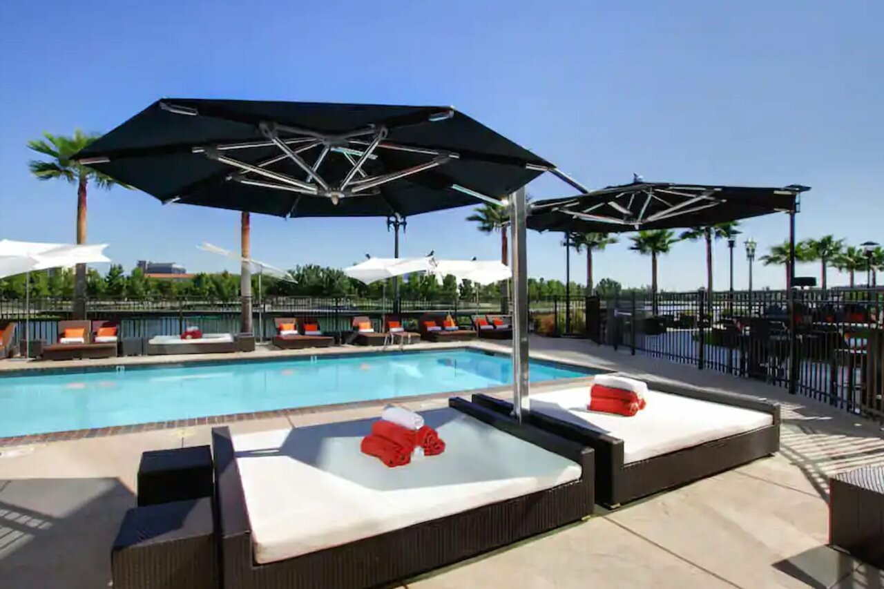 Фото University Plaza Waterfront Hotel