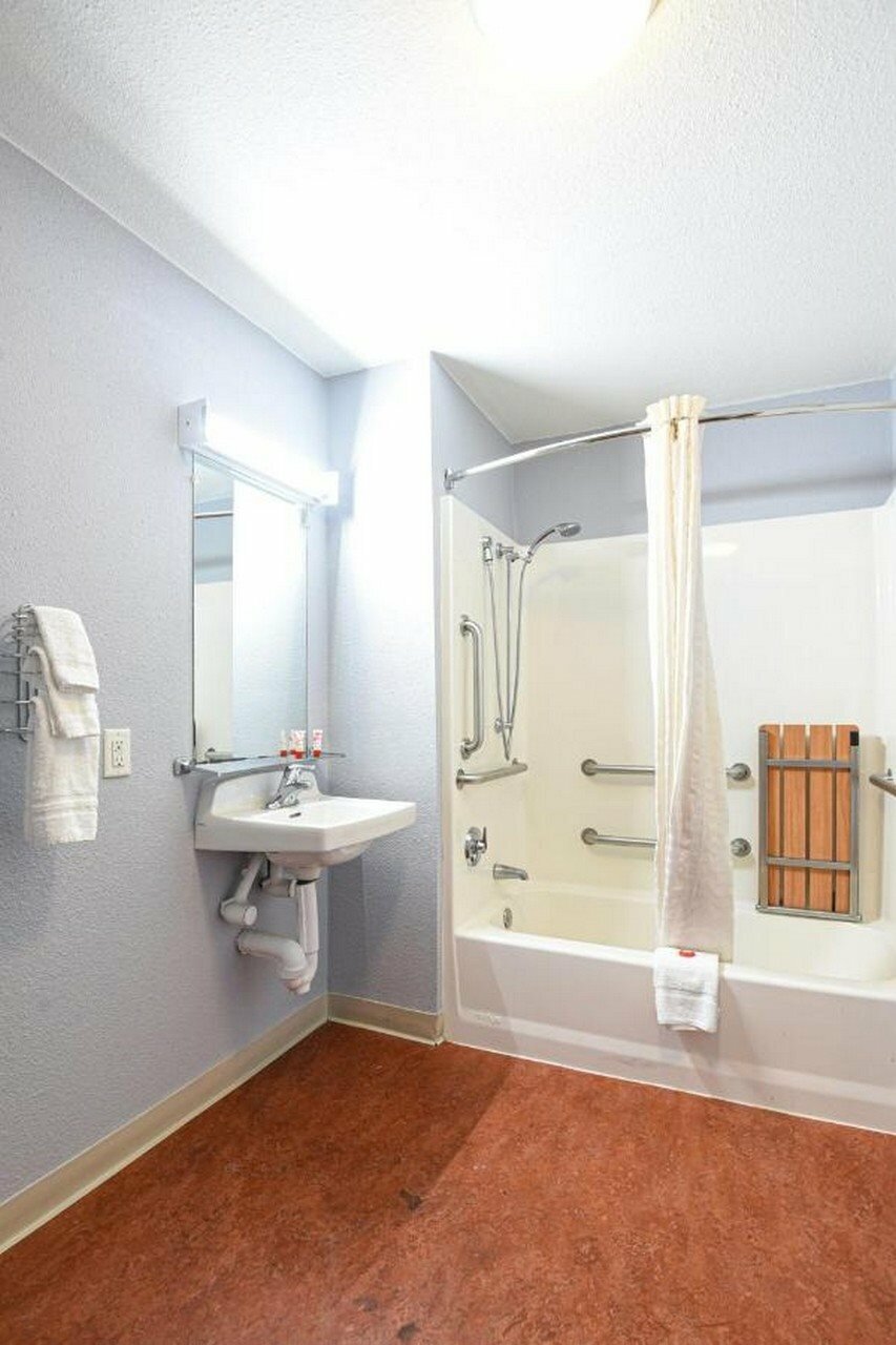 Фото Oyo Hotel Irving Dfw Airport South