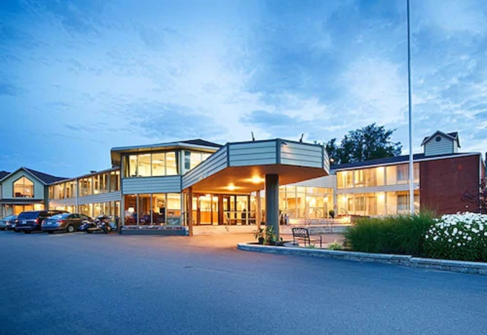 Фото Charlottetown Inn & Conference Centre