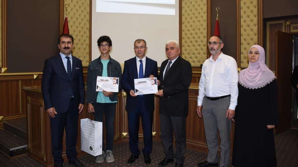 School Ataturk Middle School, Arhavi, photo