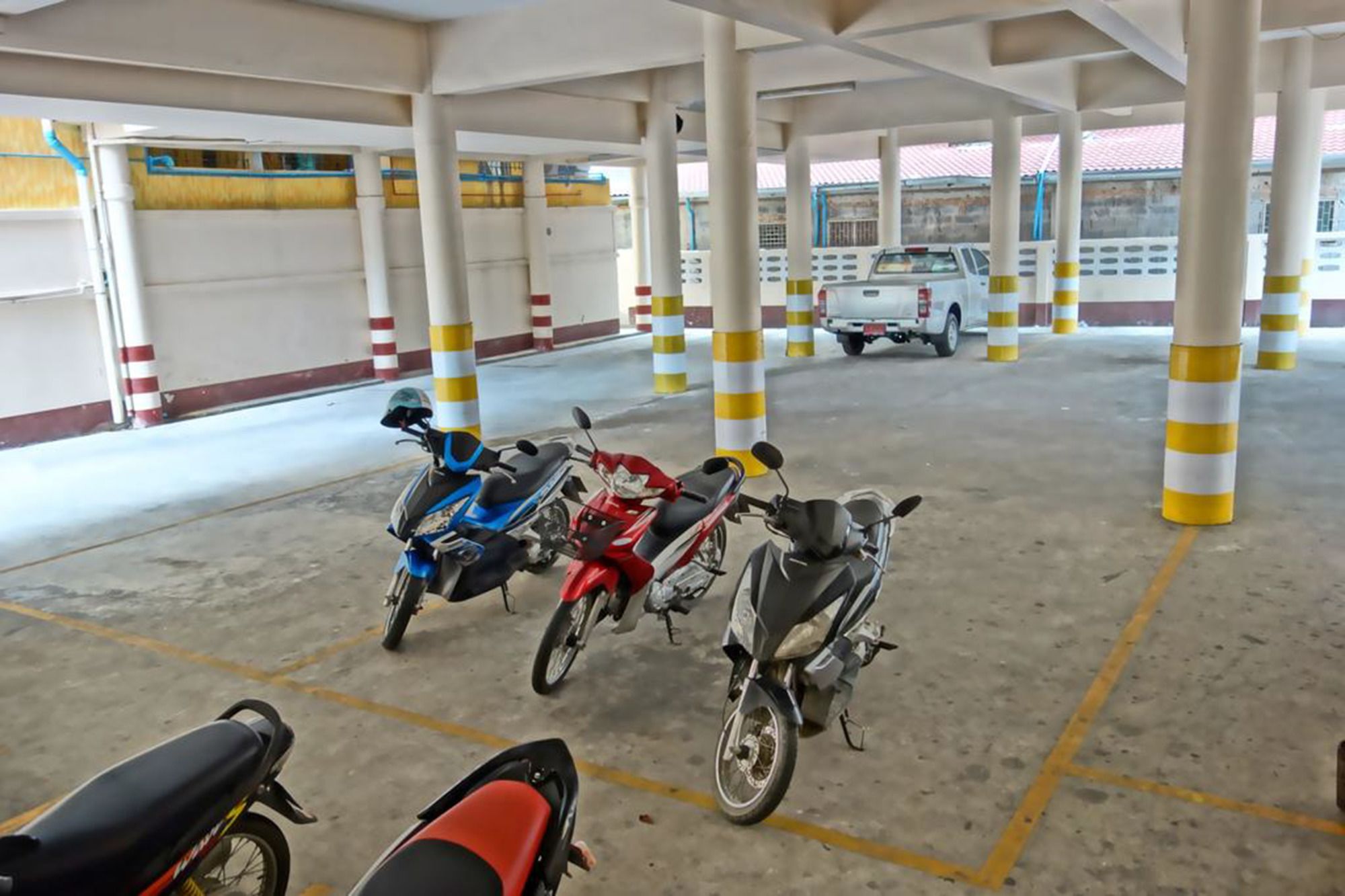 Фото Lek Jomtien Hotel