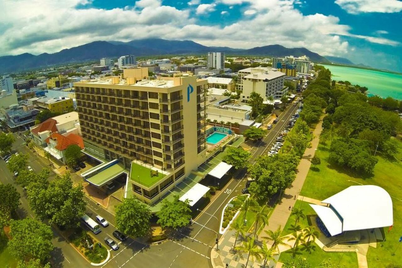 Фото Pacific Hotel Cairns