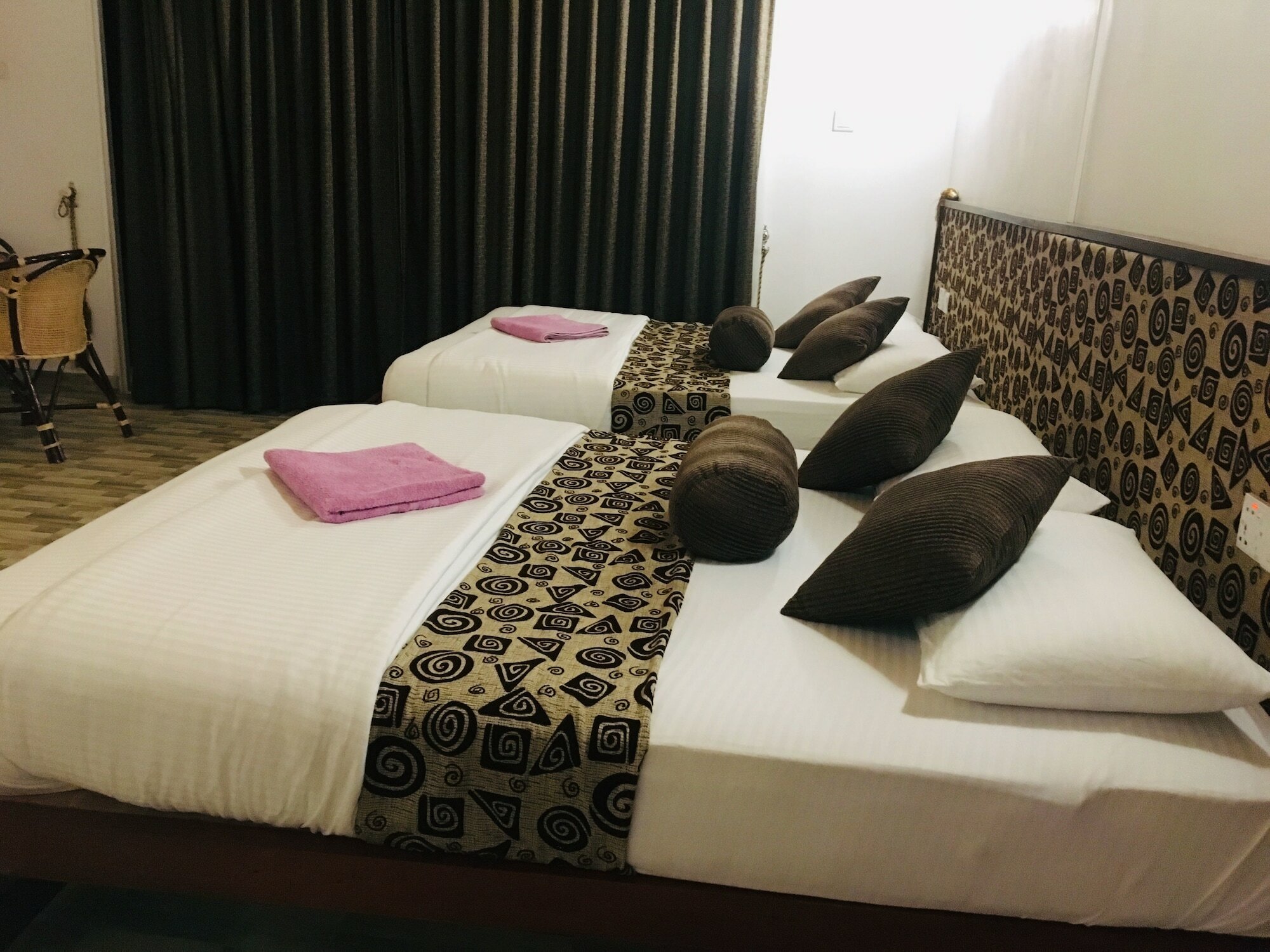 Фото Ella Red Rock