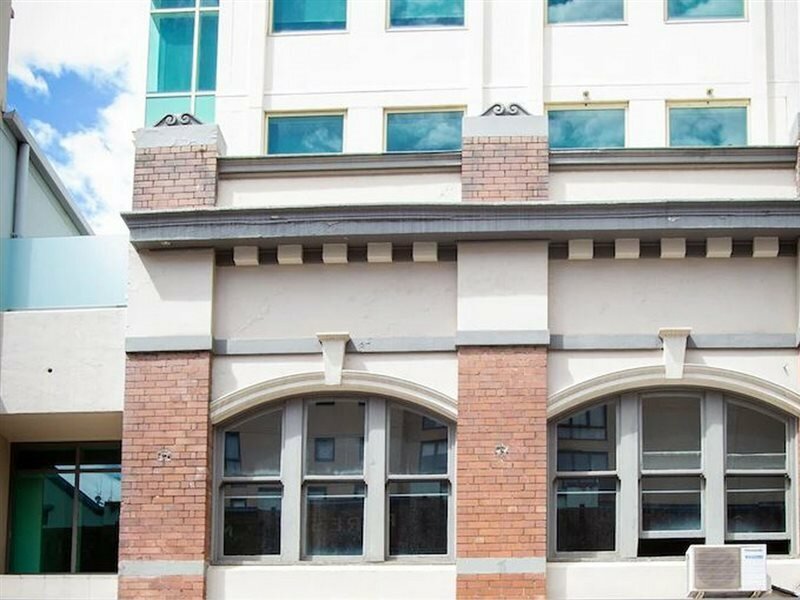 Фото Valentine On George