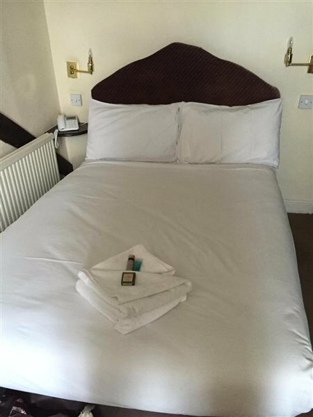 Фото The White Hart Hotel