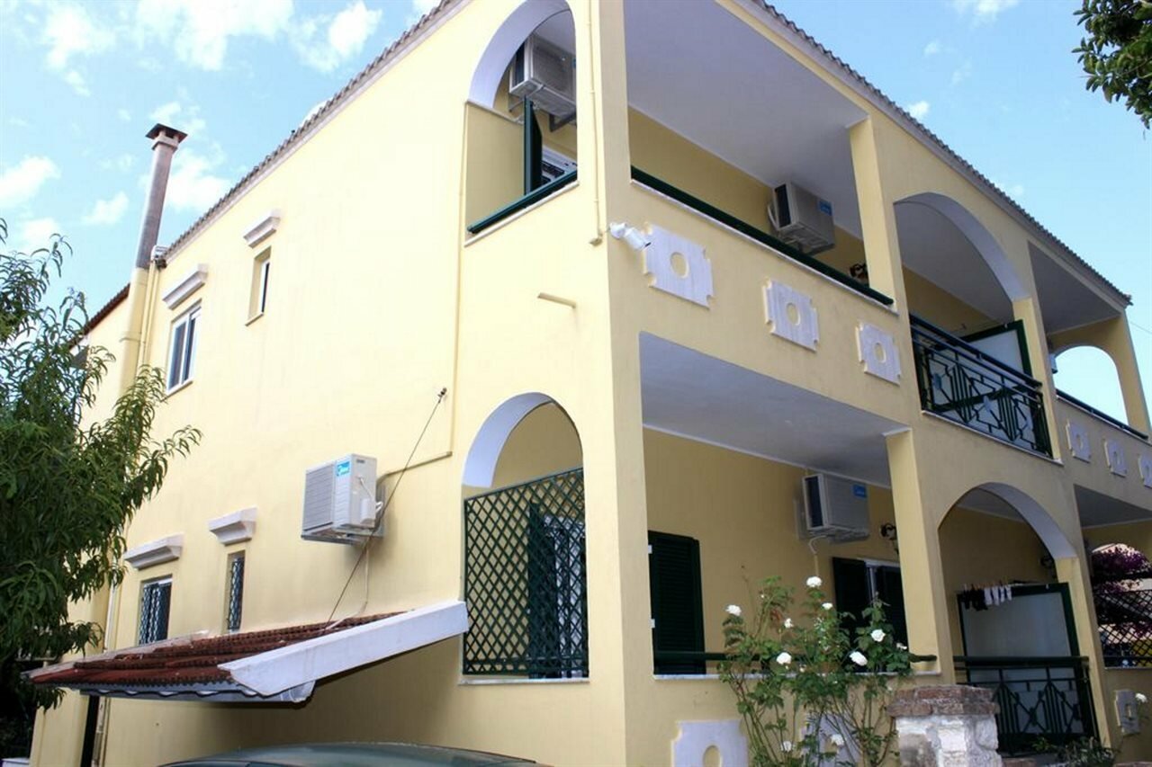 Фото Angela Apartments