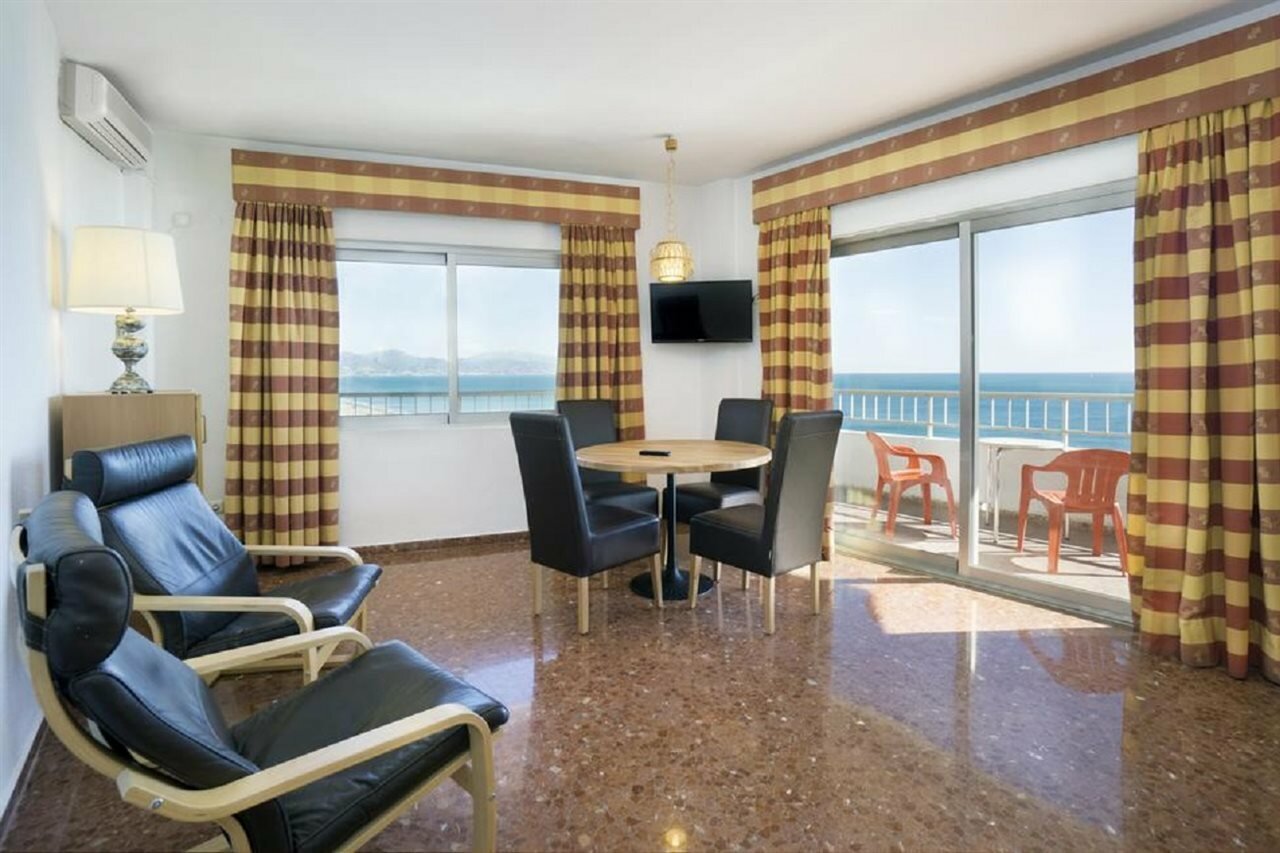 Фото Hotel Apartamentos Bajondillo