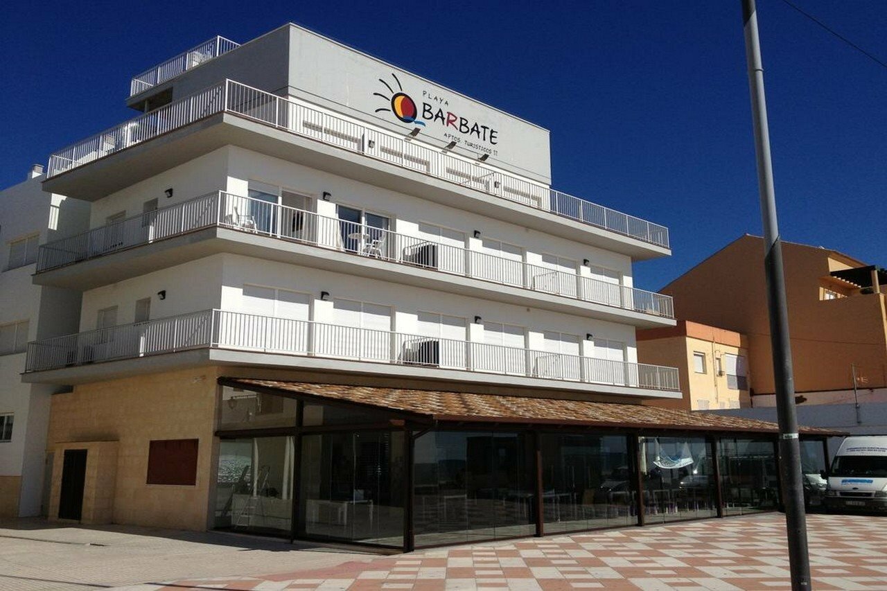 Фото Apartamentos Turísticos Playa Bárbate