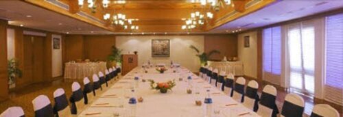 Гостиница Kenilworth Resort & Spa в Мажорде