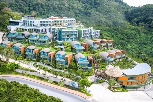 Внешний вид отеля Crest Resort & Pool Villas Phuket в Патонге, фото 1