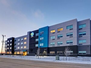 Гостиница Tru by Hilton Edmonton Windermere