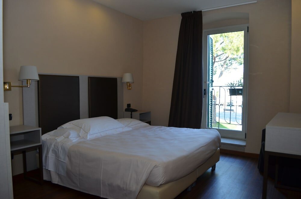 Фото Hotel Tripoli