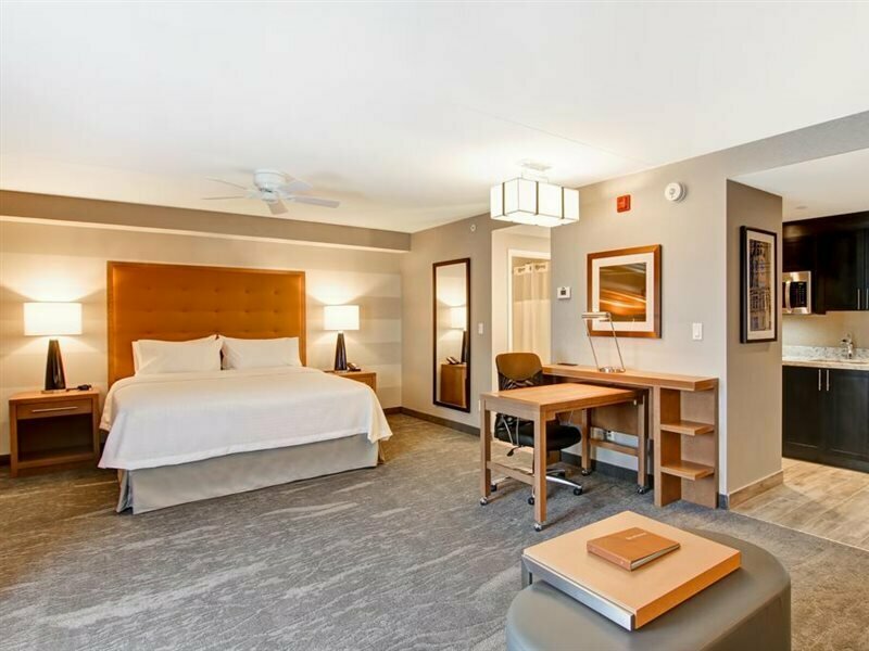 Hotel Homewood Suites by Hilton Ottawa Kanata, Kanata, photo