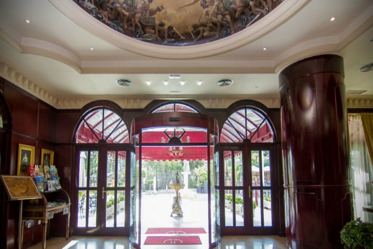 Фото Boutique Hotel Puerto Banus B51 & Park Plaza Suites Apartamentos