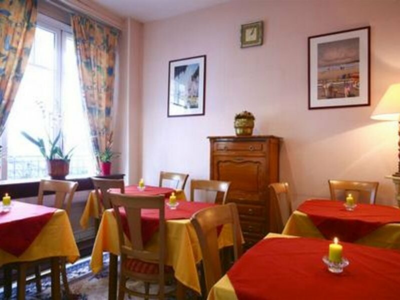 Фото Hôtel Montsouris Orléans