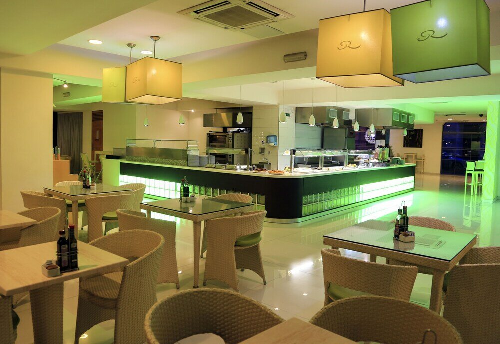 Фото Labranda Rocca Nettuno Suites